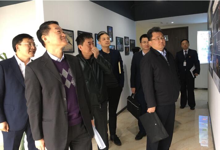 ���ŵ�ί��ǡ����³��ζ��ʶӵ��н���������ó����