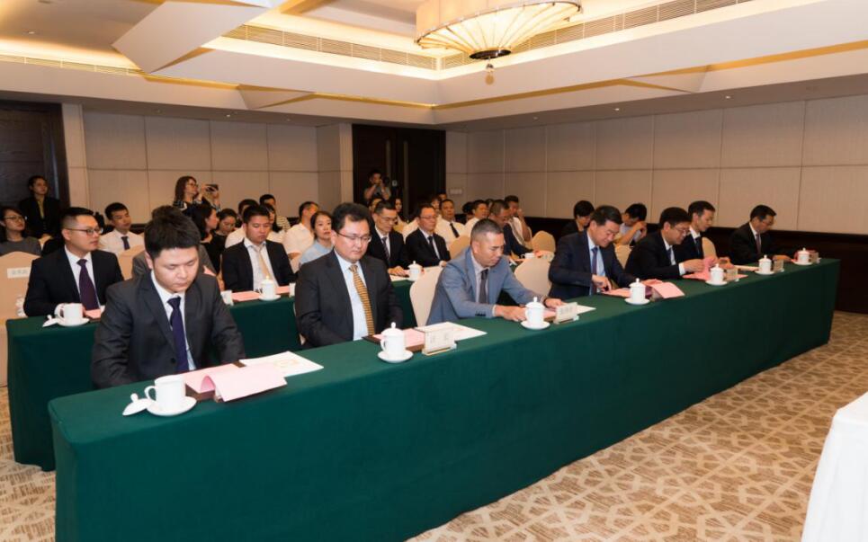 ����Ȫɽ������԰�ۺ�����Ŀ��ǩԼ��ʽ�ڽ��վ���