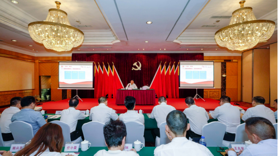 �������������ζ���Ǵ�����ѧ���������ġ��м�ʹ�����������ר�⵳��