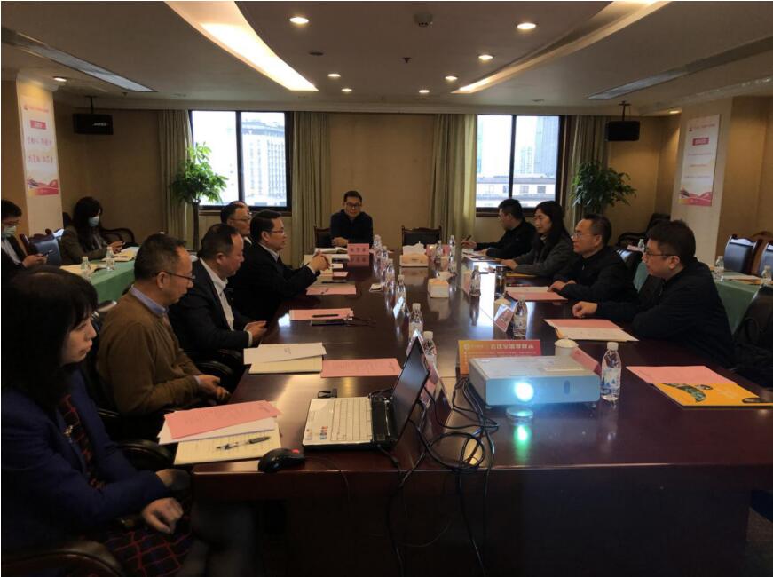 ����������������ɽ�о���������̸��