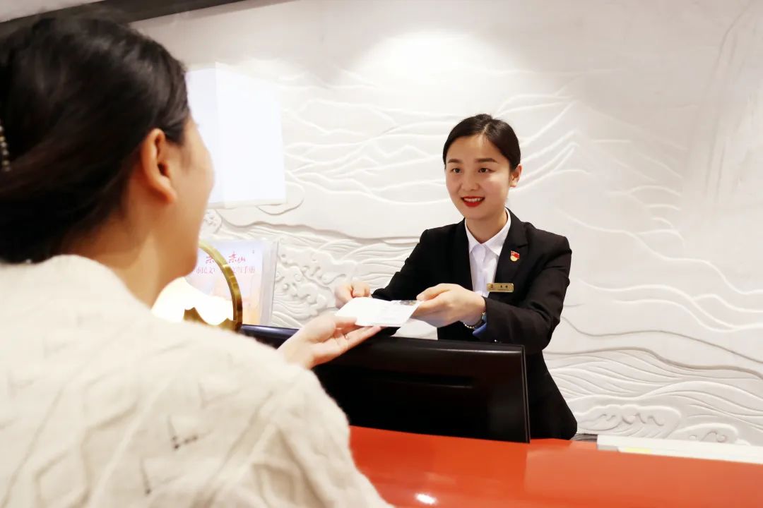 ��ң�ùݼ���:ѧͷ��ǿ��������������ٸ���������