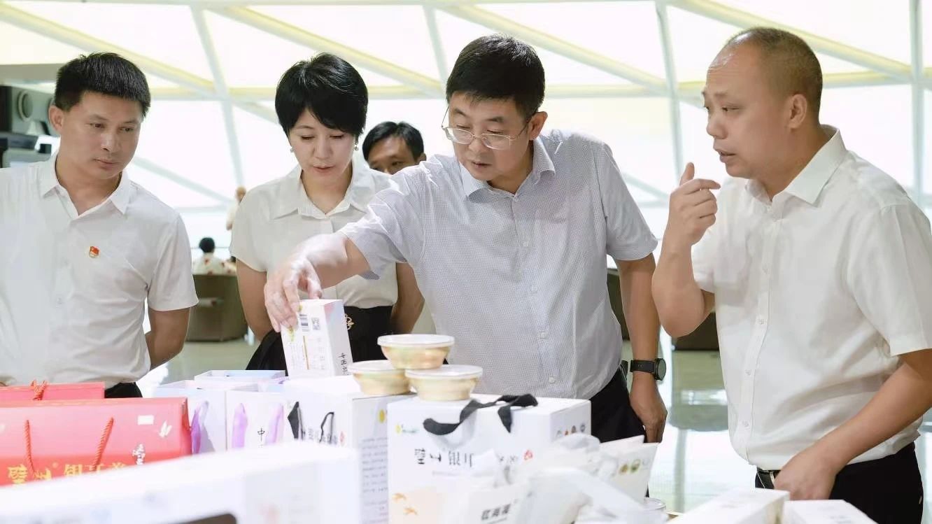 �������� �����ˡ���ʡ�����������ŷ��������е��԰����ͨ��ʵ��������